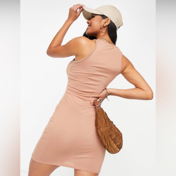 I Saw it First Jersey Neck Dress - Picture 3 of 4